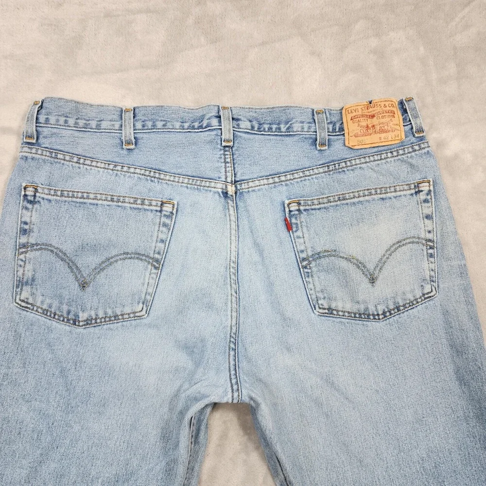 Vintage Levi's 505 Jeans Mens 42x34 Blue Light Wash Regular Fit Straight Leg